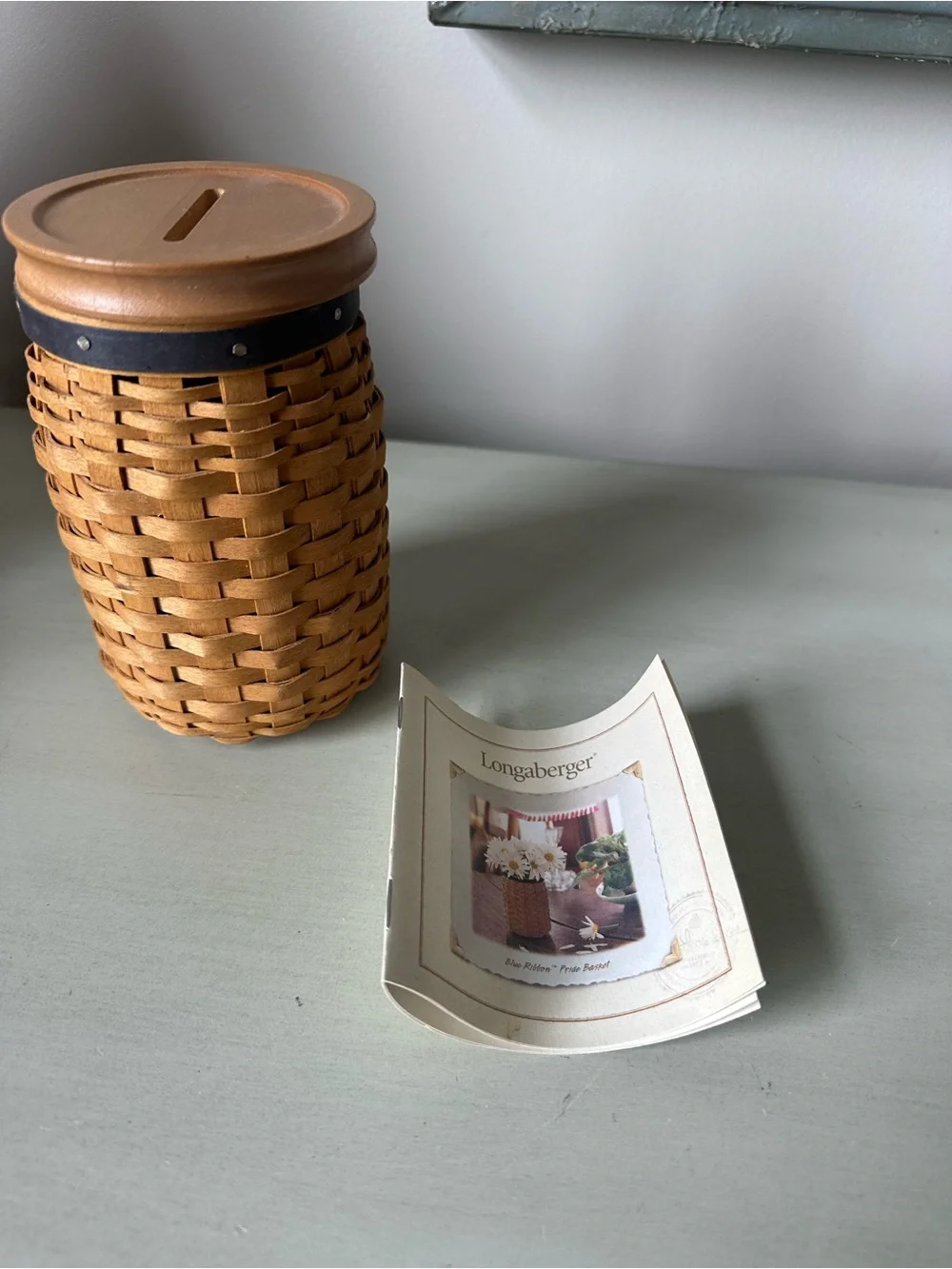 Vintage longaberger blue ribbon coin bank basket